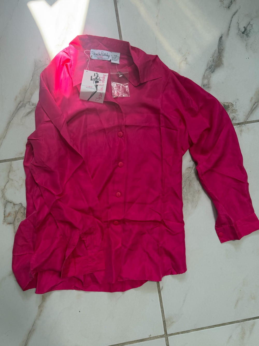 Diane Von Furstenberg Button Front 100% Silk Shirt in Pink S/M NWT